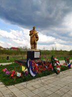Братская могила, п.Красный Бор